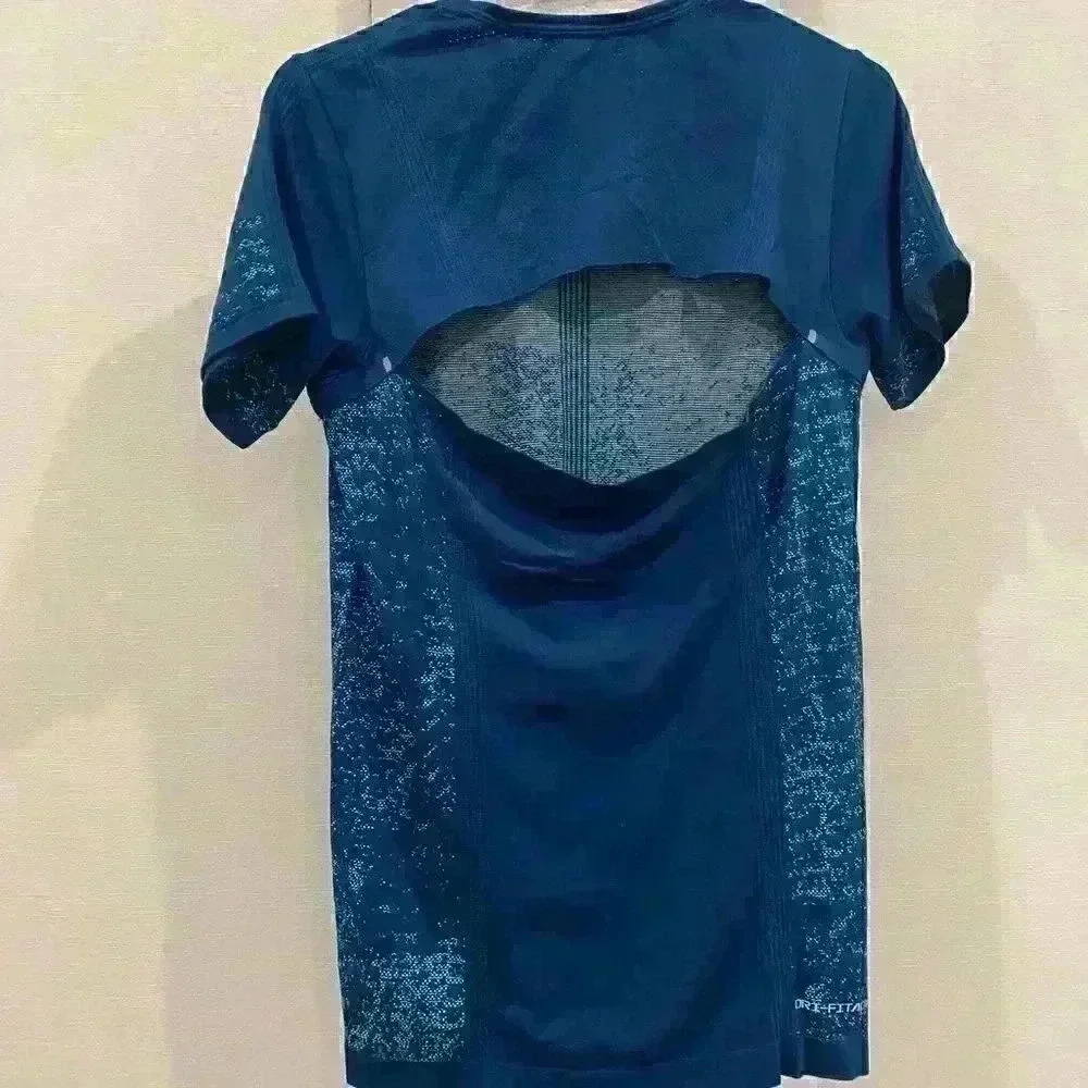 NWT Womens Nike Dri-FIT ADV Short-Sleeve Aura Blue White Open-back Size L - Picture 4 of 9